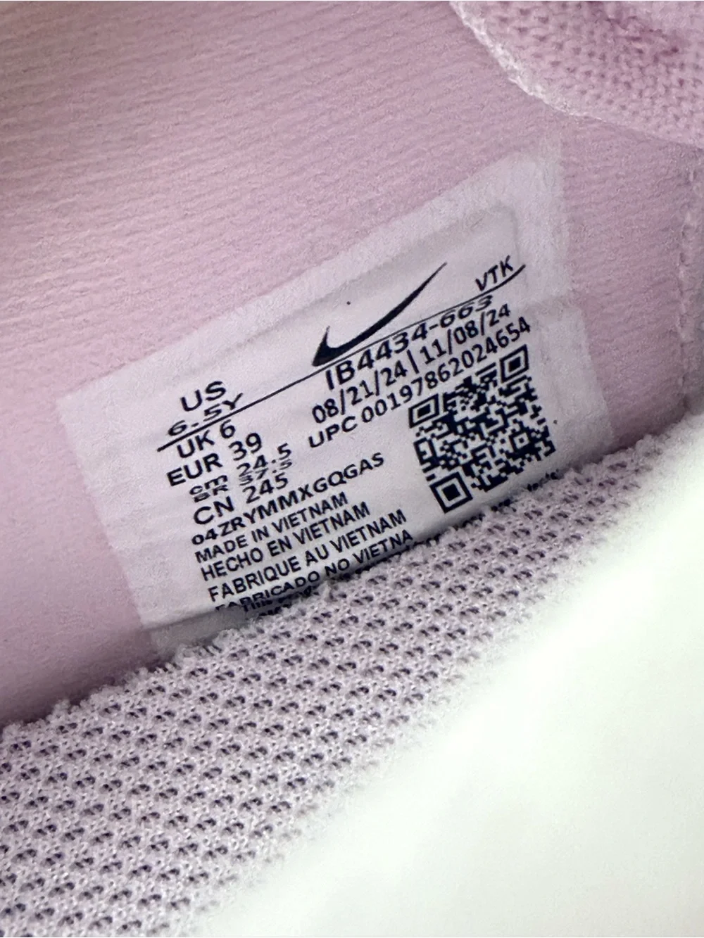 Nike Air Max Dn / Size 6.5 Y (fits Women’s 8) Pink / White - IB4434-663 - New